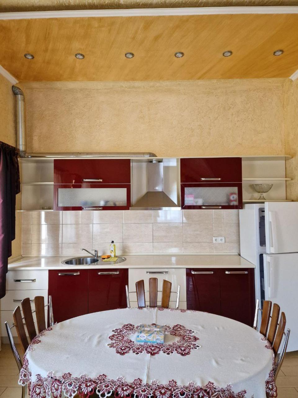 Jermuk Villa Imperial Екстериор снимка