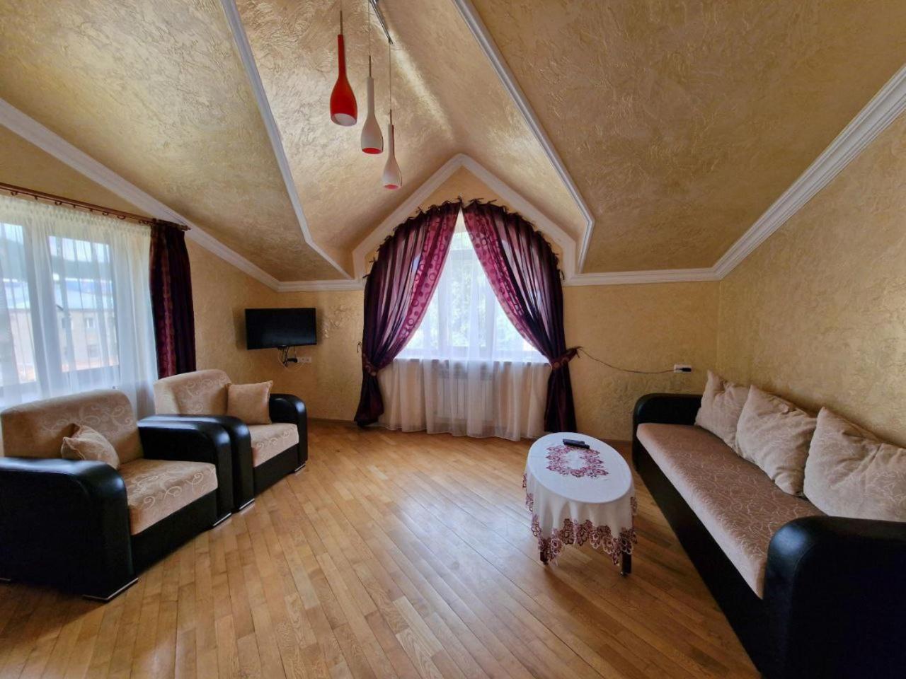 Jermuk Villa Imperial Екстериор снимка