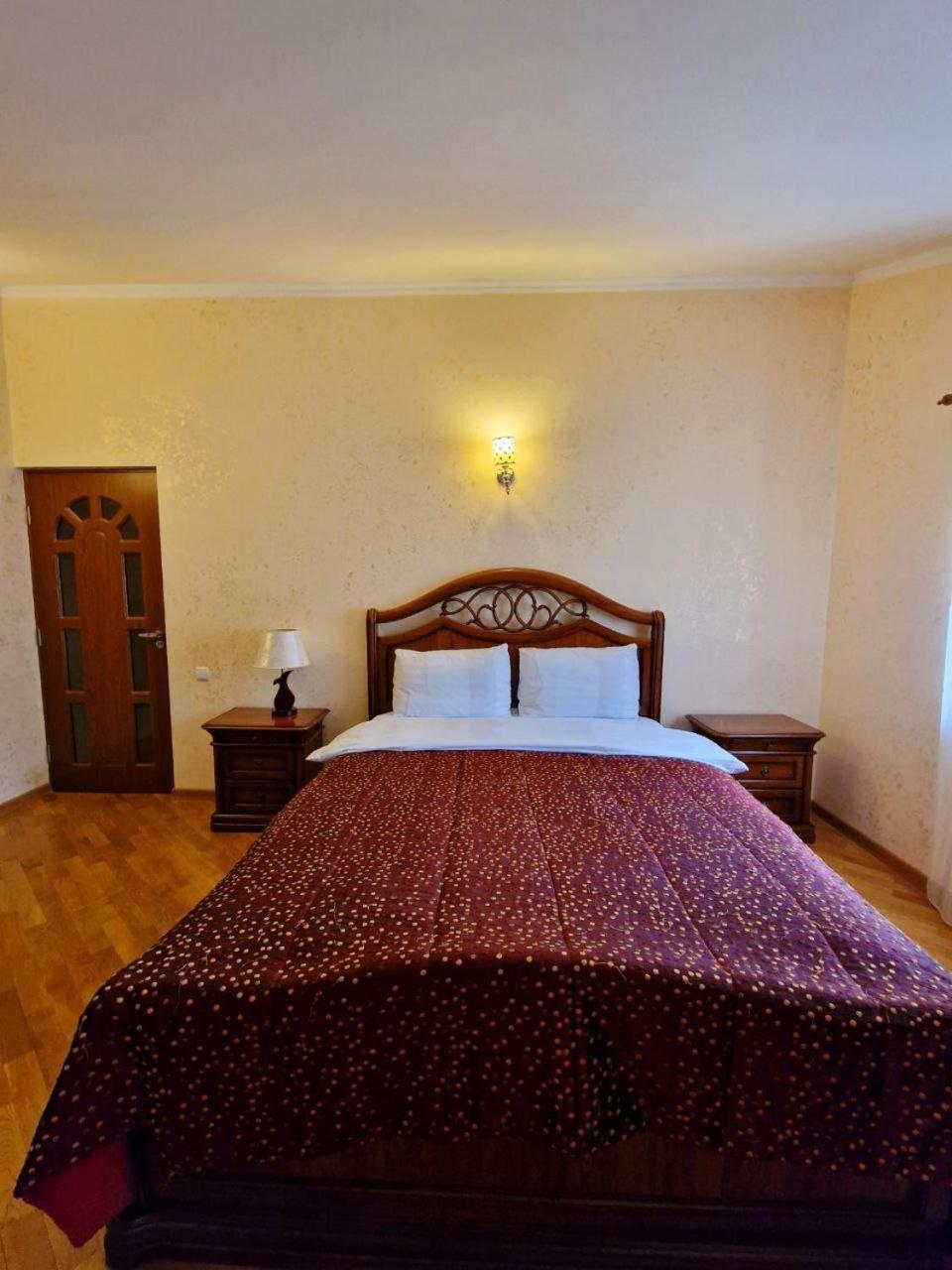Jermuk Villa Imperial Екстериор снимка